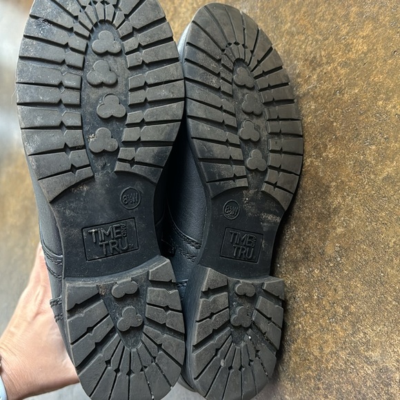 Women’s black boots - Picture 3 of 4